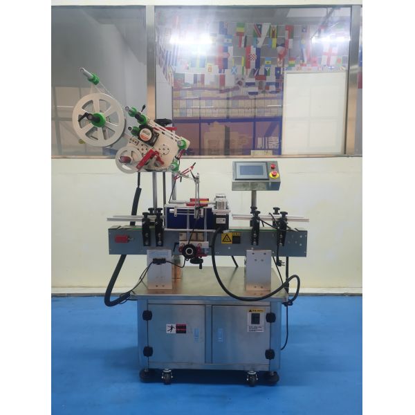 Машина для прикрепления этикеток 220V 50Hz бутылки высокой точности для индустрии напитка еды