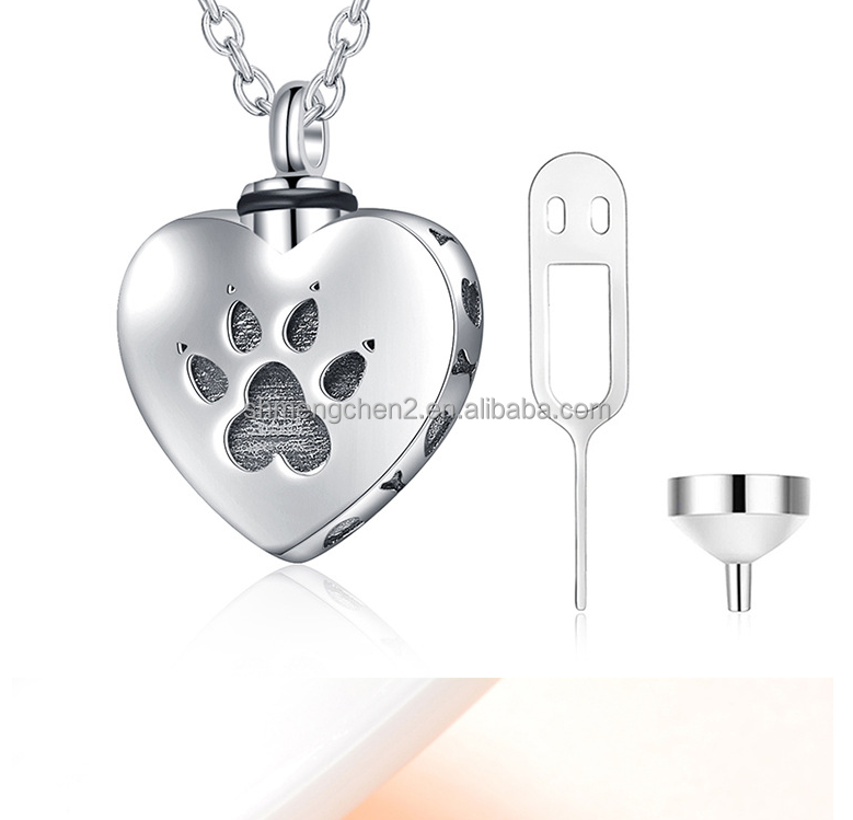 925 Sterling Silver Heart Paw Cremation Pendant Classic Style and CNC Inlay Technology