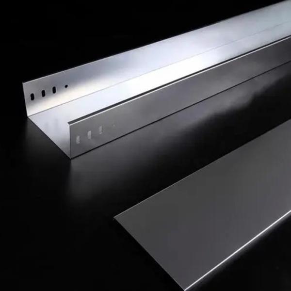 Steel Ladder Type Trunking Raceway Cable Tray Pre Gal HDG Powder Coated
