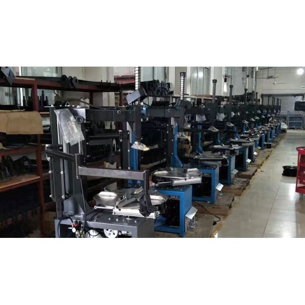 Бесконтактная автоматическая машина для стирки автомобилей T9PLUS для трехфазного электричества 380V/55Kw Бесконтактная автоматическая машина для стирки автомобилей