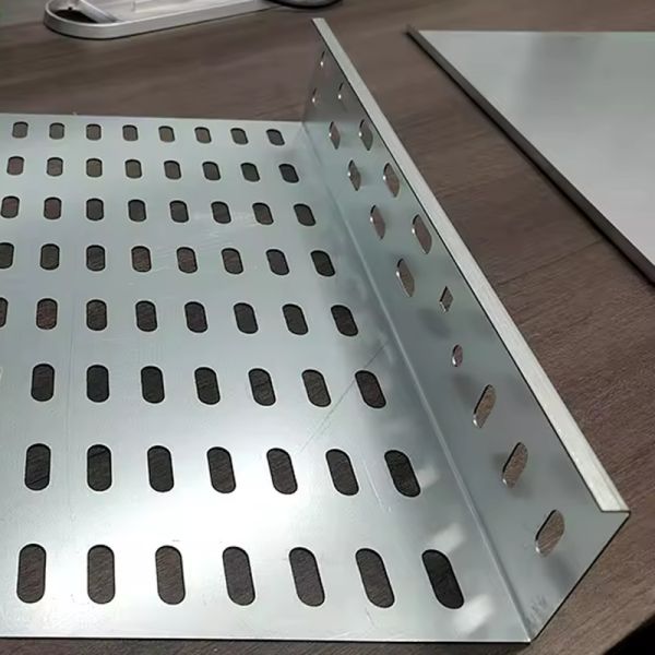 Hot Dip Galvanized Cable Tray Commercial Grade And Fire Resistance For Maximum Performance