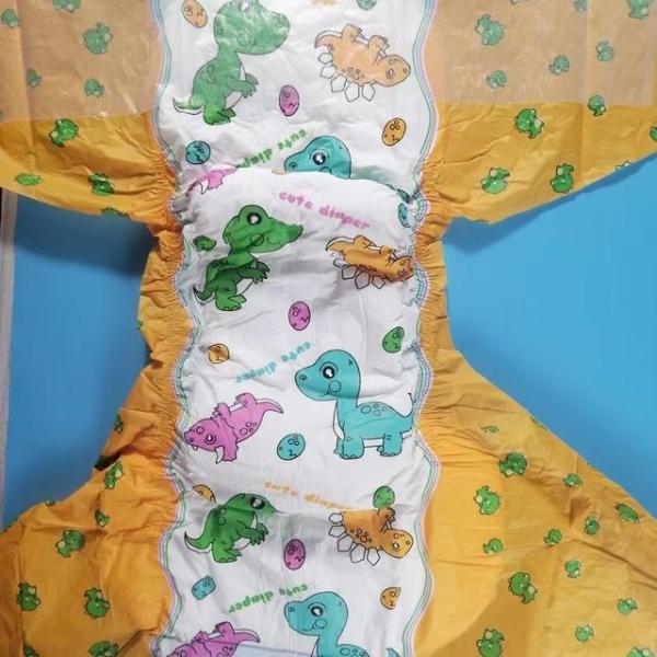 Non Woven Fabric Adult Hospital Diaper with 6500ml High Absorption and PE Backsheet