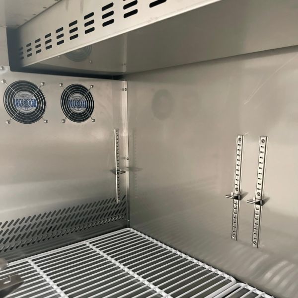 2 Door Glass Cover Salad Preparation Fridge Air Cooling for Restaurant