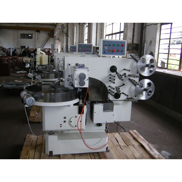 SC-600 double twist wrapping machine