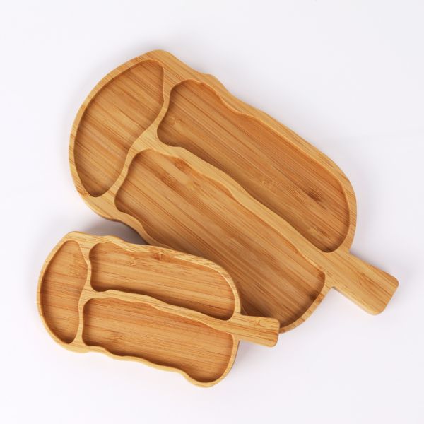 Platillos de madera y bandejas irregulares pintados a mano