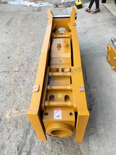 Hydraulic Breaker Hammer EB140 Open Rock Breaker Suitable Soosan SB81 Breaker Hammer For 18-26 Ton Excavator