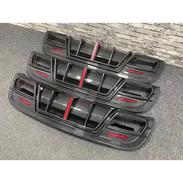 Vente à chaud GLA45 GLA260 X156 Carrosserie en fibres de carbone GLA45 Diffuseur arrière en fibres de carbone 2014-2019