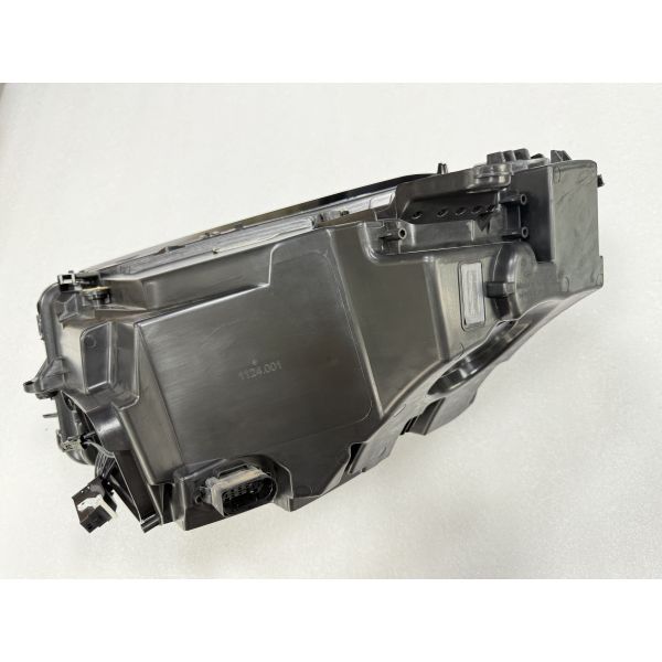 2019- 2022 GLC X253 New Right Headlight Part Number: A253905201