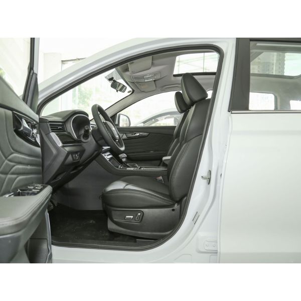 Fuel Tank 55L White 7 Seater Car SINOTRUK VGV Used Manual SUV 175 Km/H