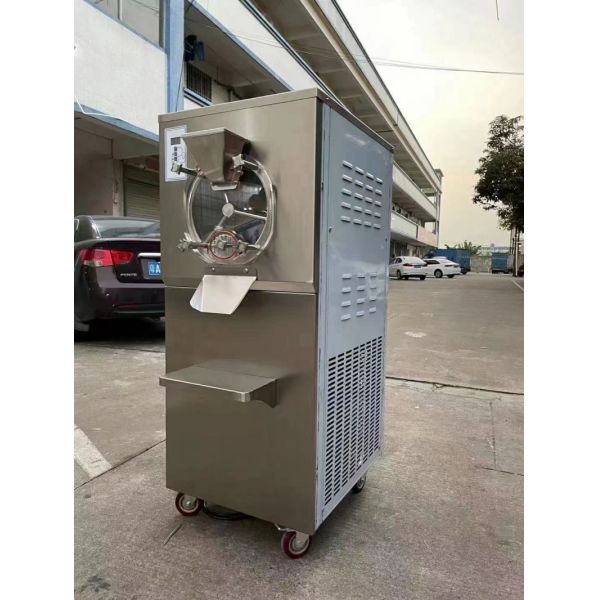 Hard / Italian Ice Cream Gelato Making Machine 45-48L/H 13L Tank Capacity
