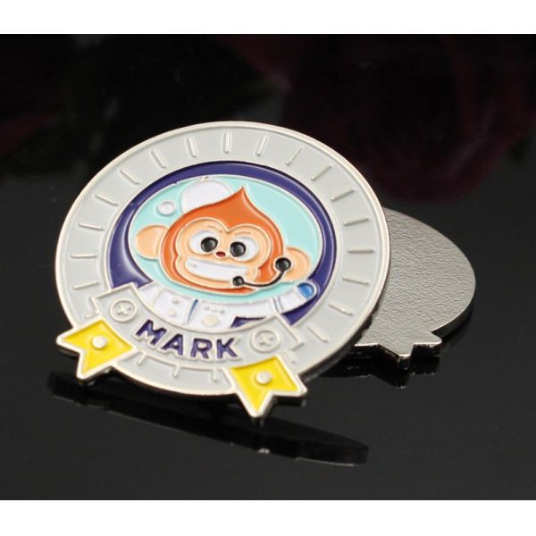 Customized school brooch pin cartoon stamping paint animal monkey electroplating bright nickel enamel advertising