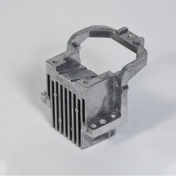 Части алюминиевого сплава SGS бросая, умирают отливка радиатора снабжения жилищем литого алюминия