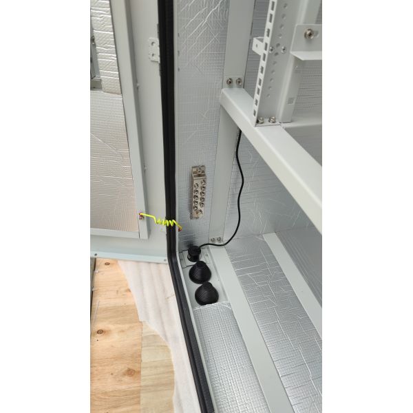 Пол - установленные на открытом воздухе шкафы связи изоляции шкафа PEF телекоммуникаций