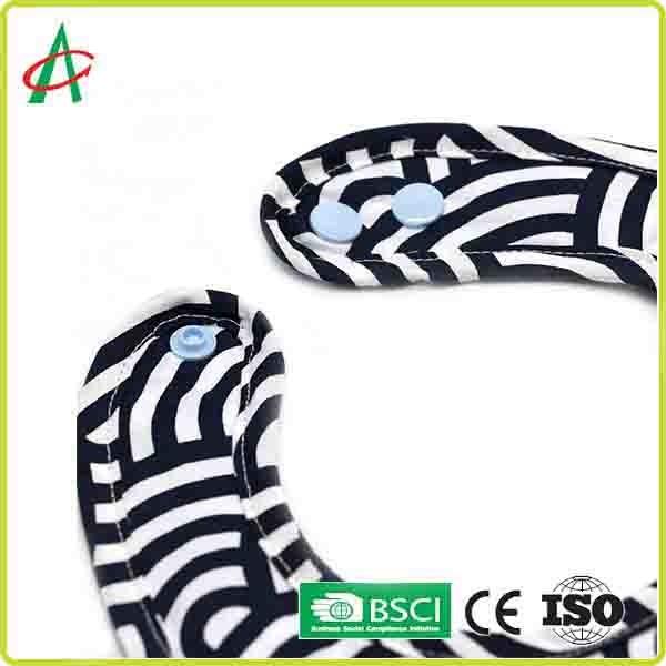 Polyester Cotton Newborn Baby Bibs 18CMx23CM For Boys And Girls