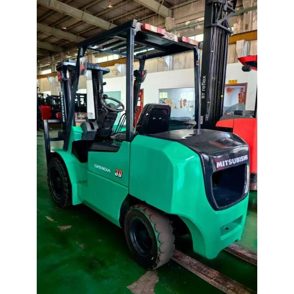 Mitsubishi FD25 FD30 3ton Used Forklift Secondhandl Forklift low price Good Working Condition 2 Mast 3 Stages