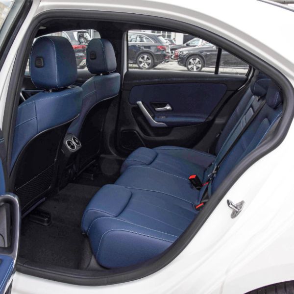 Подержанные автомобили пробега хорошего состояния низкие от Мерседес-Benz Китая горячего продавая 2022 измененная год мода седана спорта