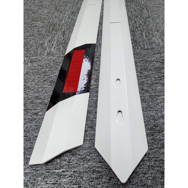 ROADSAFE Warning Roadway Safety Pvc Material Delineator Post Reflective