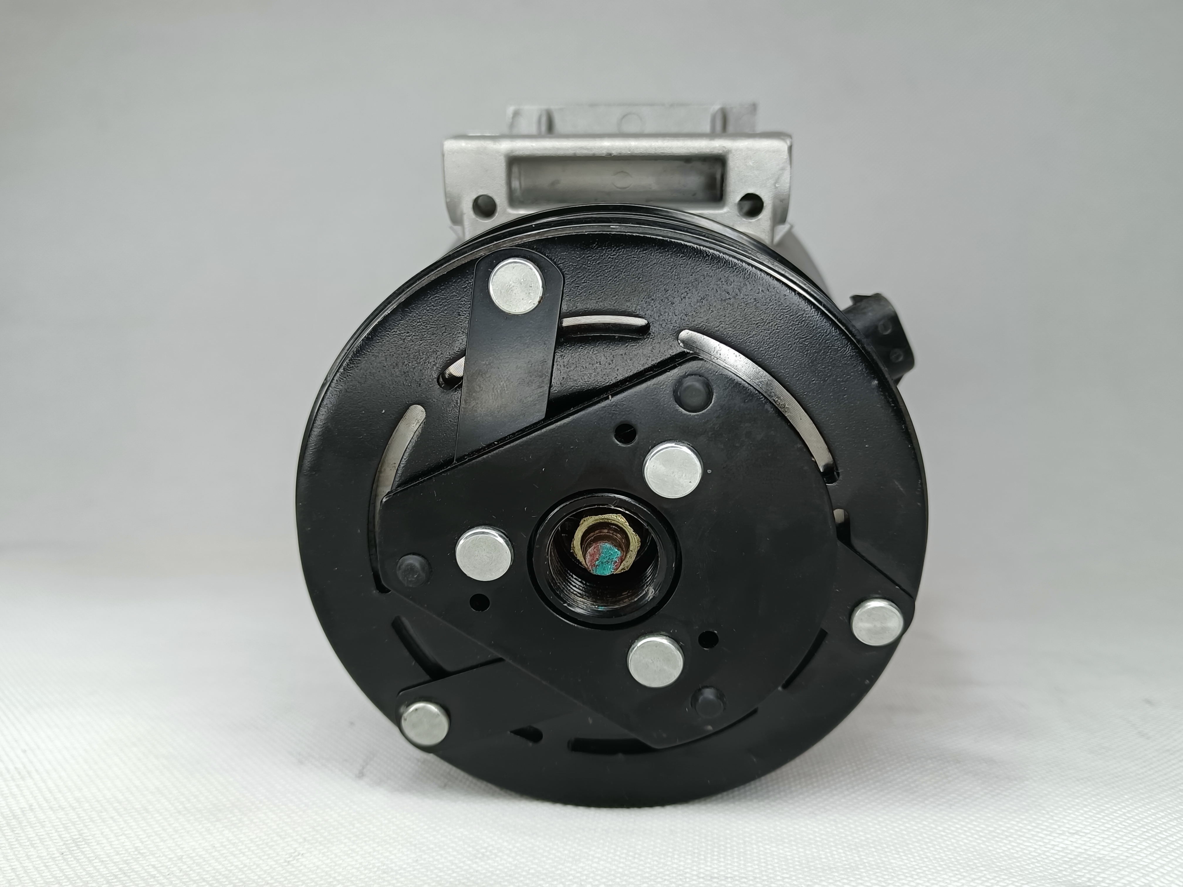 Auto AC Conditioning Compressor For SCENIC PR RX4 2.0L MEGANE 2.0L 25189294