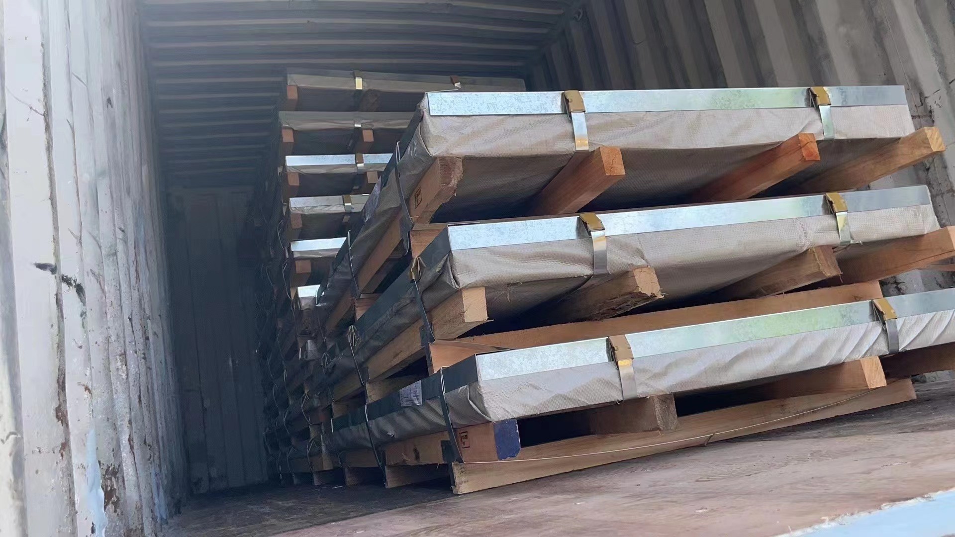Поверхность Tisco 8k 2b листа нержавеющей стали Baosteel 304 холоднопрокатная толщина 0,2 до 3.0mm