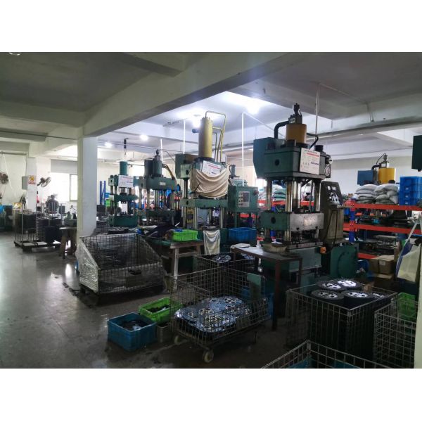 CHERY GEELY GWM CHANGAN FAW BRILLIANCE Chinese Car Clutch Cover Plate Bearings Prices