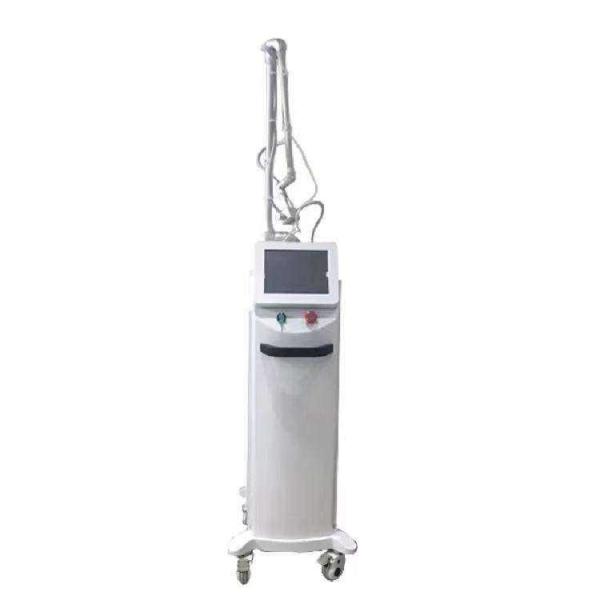 Apertando a máquina fracionária da beleza do laser do CO2 da pele para a remoção da cicatriz do pigmento da acne