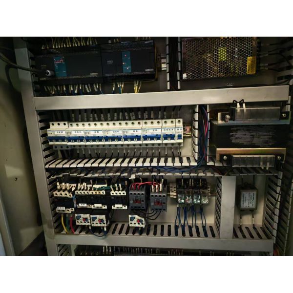 Used XMB-1100 Semi Automatic Die Cutting & Creasing Mahcine,Yeasr 2021,Max.paper size:1100*780 mm,Min.paper size	500*450 mm,Max.pressure	:300 Tons