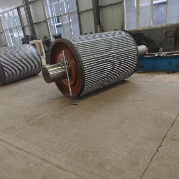 Ceramic Lagged Conveyor Belt Drive Pulley Anti Slip Wear Resistant For Mining Systems
