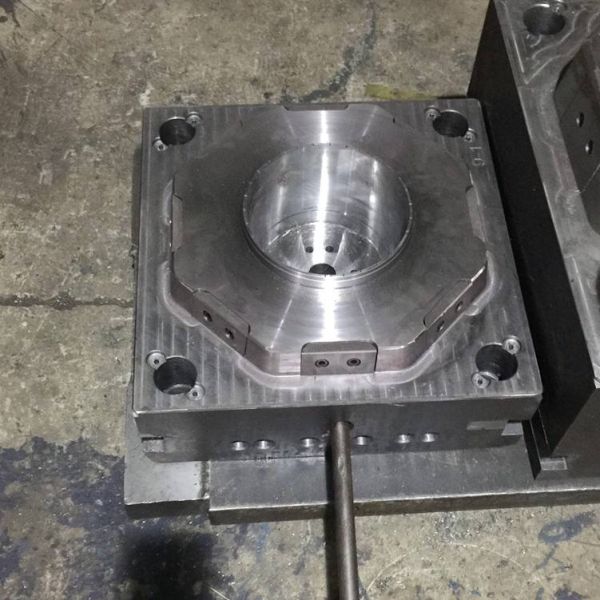 High Performance Plastic Bucket Moulding Machine 326g Injection Weight