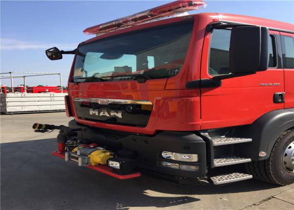 DN65 SS304 8 Crew 90km/H  30L/s Fire Fighting Truck