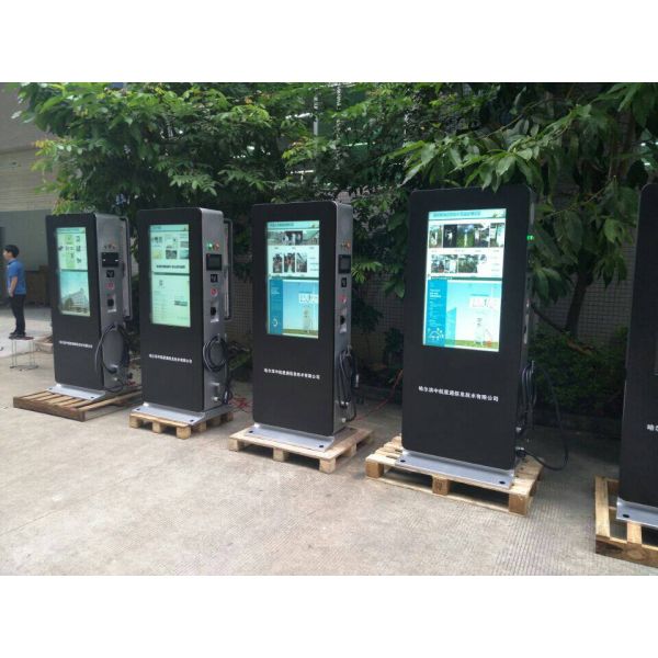 Small Size Outdoor Touch Screen Kiosk For Exhibition Customized Design