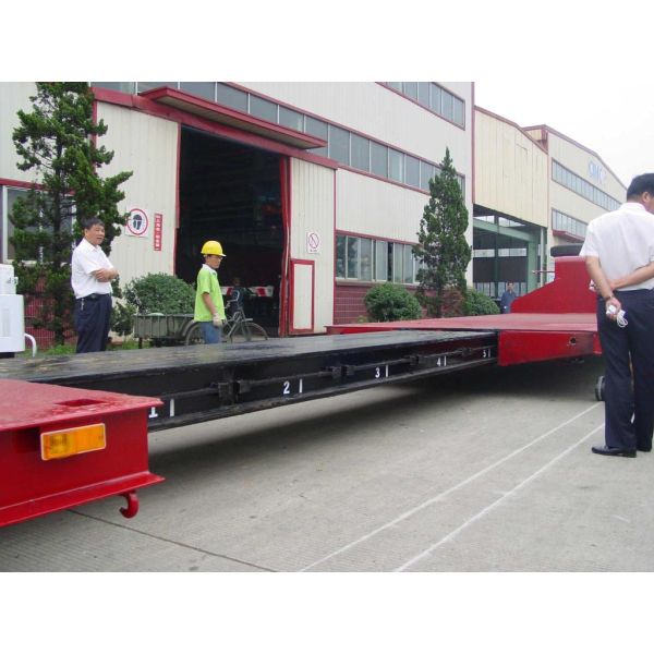 10м Гидравлический мобильный трейлер Телескопический низкий кровать полугрузовой трейлер с 12R22.5 шины