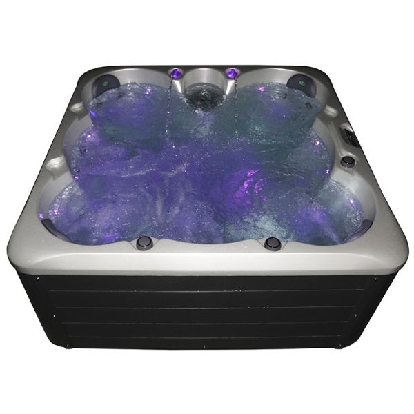 Jacuzzi moderno para 5 personas con 26 chorros y sistema Balboa BP