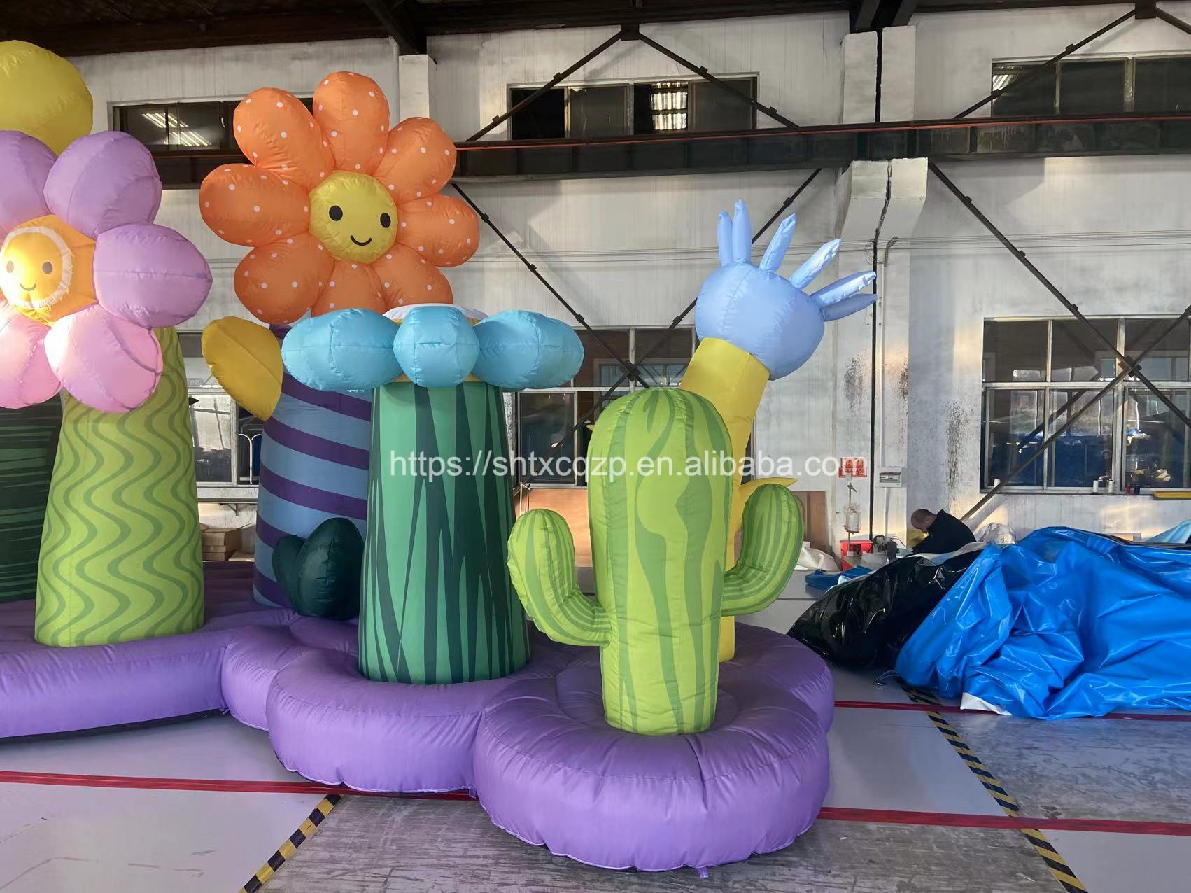 Factory Customized Inflatable Flowers with Colorful Led Light /Inflatable Advertising for Outdoor Party/Holiday Decorations