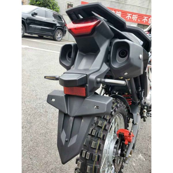 масло шумоглушителя двойных труб мотоциклов спорта улицы 14kw охладило велосипед 250cc