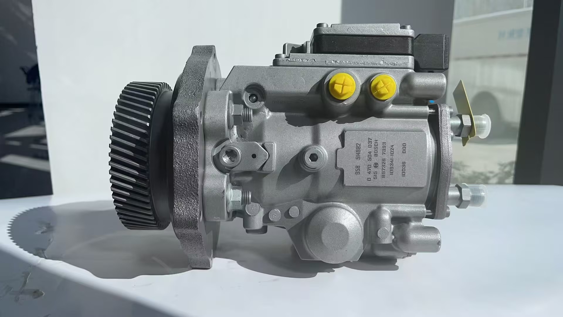 Remanufactured Fuel Pump Injector OE NO. 0470504037 VP44 for 4JH1/4KH1 Engines 3 Months Warranty Made in China