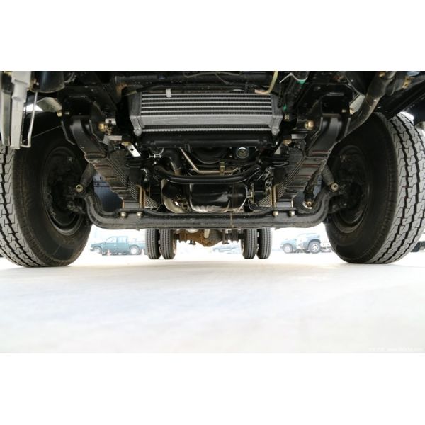 15 тонн грузовик Евро 4 Isuzu 4×2 фургон грузовик 6 шины многолистные пружины 35 кубическая коробка