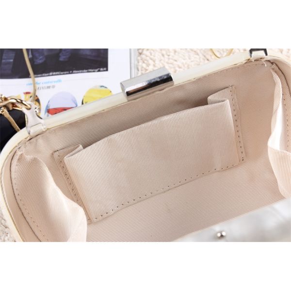 Fashionable White Pearl Acrylic Evening Clutch Handbag For Dinner Party