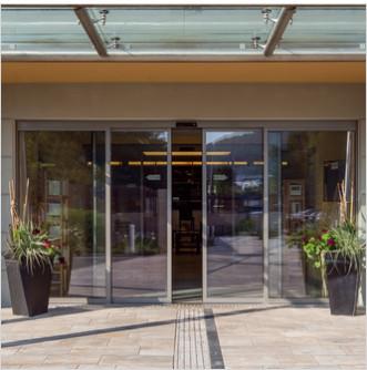 Safety heat / cold resistant motorized sliding door , hospital entrance auto slide door