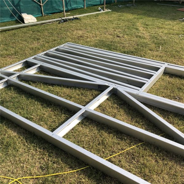 Modern 200m2 6 Rooms 2mm OSB Board Light Steel Prefab House