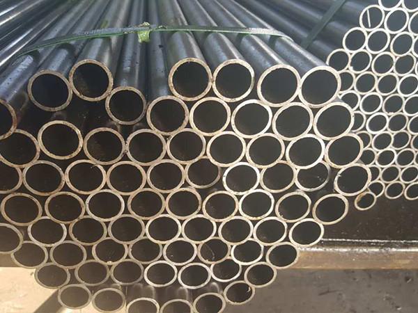 Alloy Precision Seamless Steel Pipe Carbon Steel Mateiral For Heat Exchanger