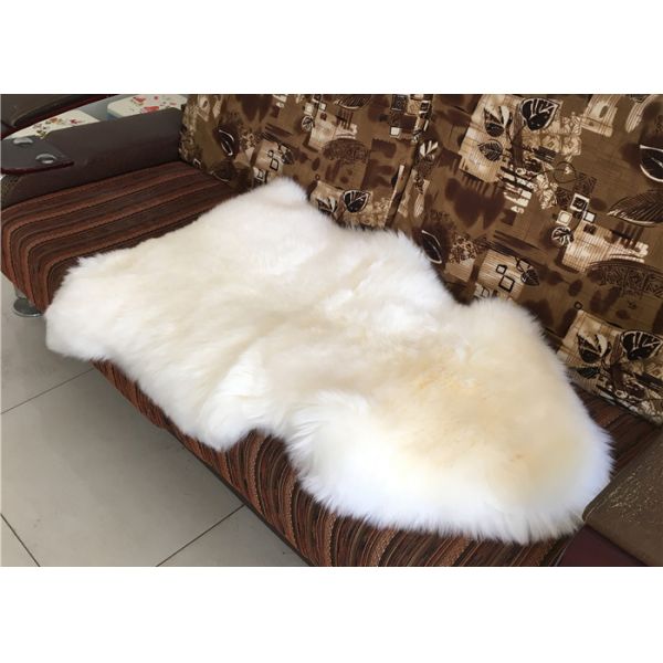 Шубнина 70 кс110км Ламбскин волос неподдельного белого половика овчины длинная определяет часть