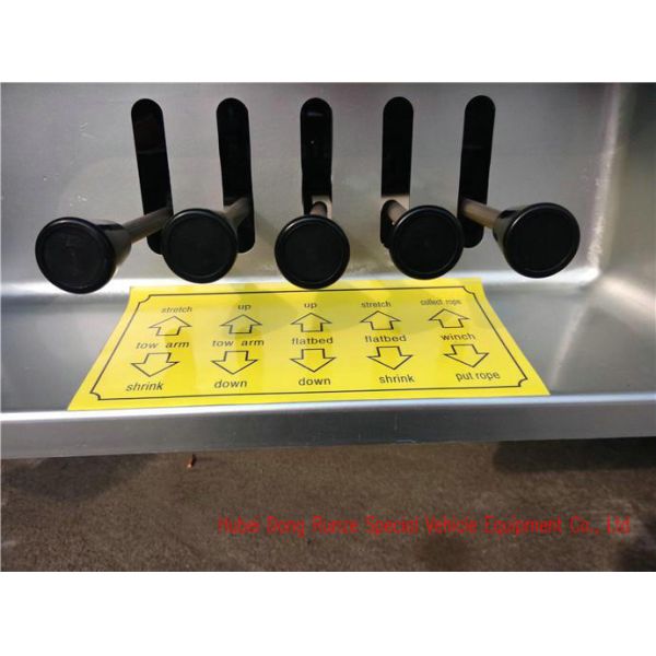 DFAC Light Duty Breakdown Recovery Truck With Power Steering Hydraulic Control