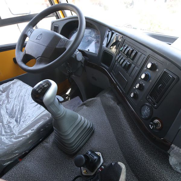 Подземная разработка 25 автомобилей двигателя самосвала 243КВ Ючай тонны подземной разработки