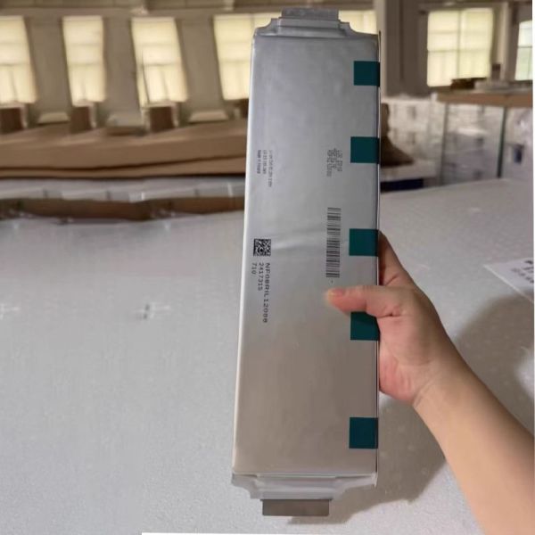 3.7V E81 3C High Discharge Rate Pouch Ternary Li Ion Rechargeable Battery