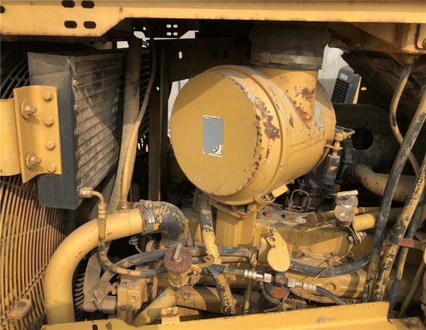                  Used Cat Bulldozer D6r with Ripper on Sale, Secondhand Caterpillar Crawler Tractor D6r D7r Dozer in Good Condition             
