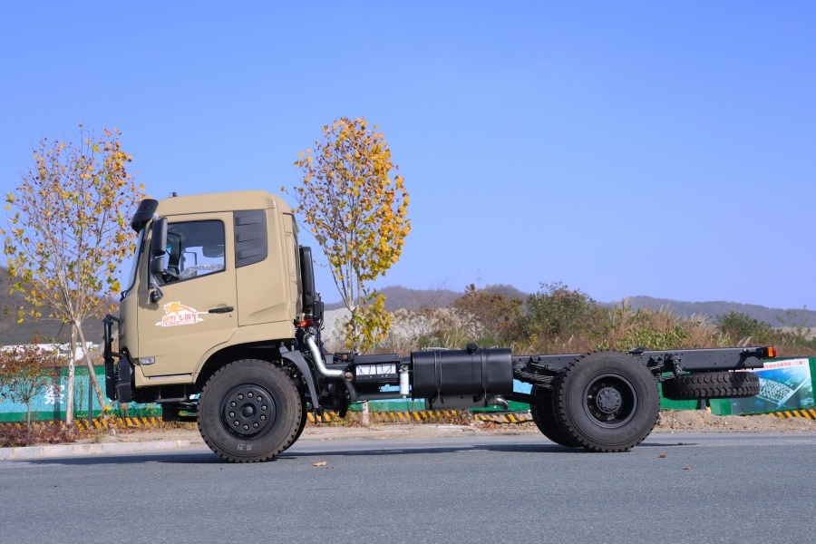 Heavy Duty Flat Cab Truck Chassis with Weichai Power for Overseas Modification
