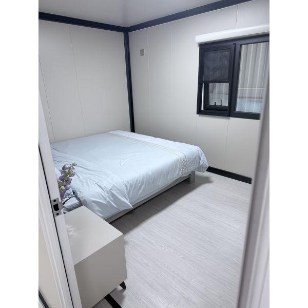 Consommation électrique de 12 kW 40 pieds logements assemblés 72m2 surface de plancher pour une vie confortable et durable