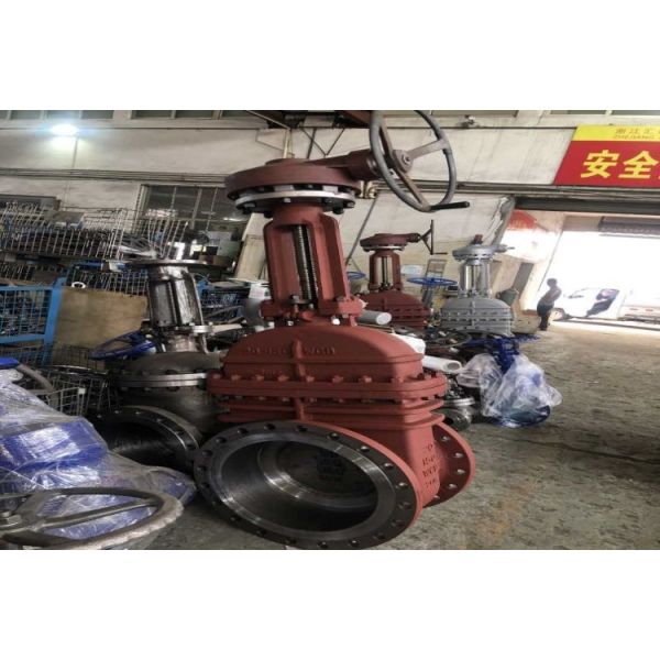 Globe Forged Steel Valves Screw Thread / BW DN20 150LB A105