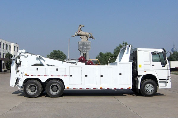 Tow Truck Wrecker 3 Axle Special Purpose Truck Flatbed 2 Cab Seats