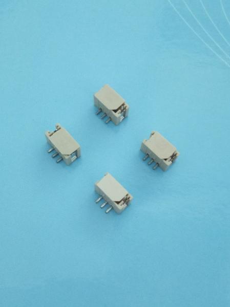 3 Pole SMT Right Angle PCB Connectors Wire to Board 1.5mm Pitch Beige Color